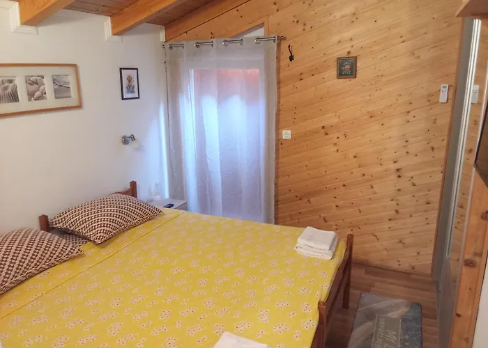 ゲストハウス With A Parking Space Vrh, Krk - 24028 Vrh